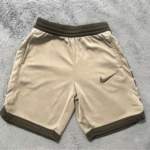 Boys gray Nike dry fit shorts size large Age 6 to 7 years.